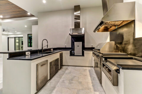 outdoor kitchen